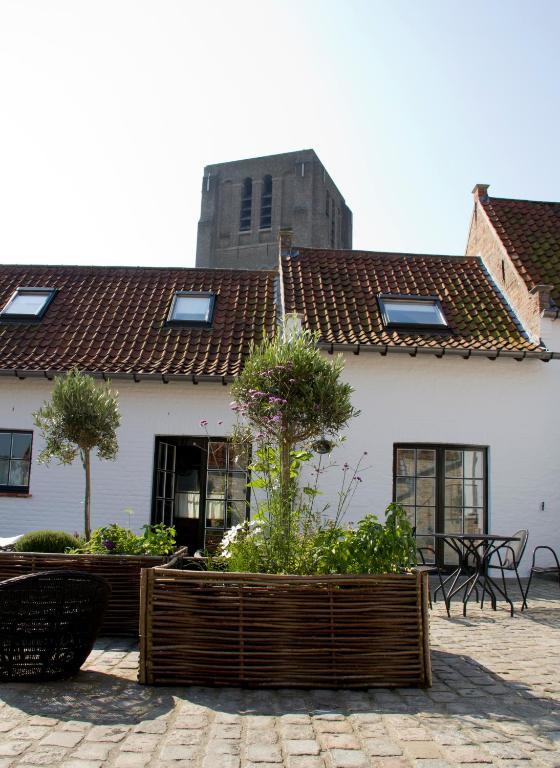 Hotel Het Oud Gemeentehuis Damme Exterior photo